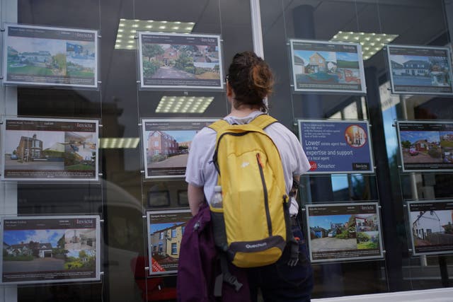 <p>Mortgage rates set to fall, offering relief to first-time buyers and homeowners </p>